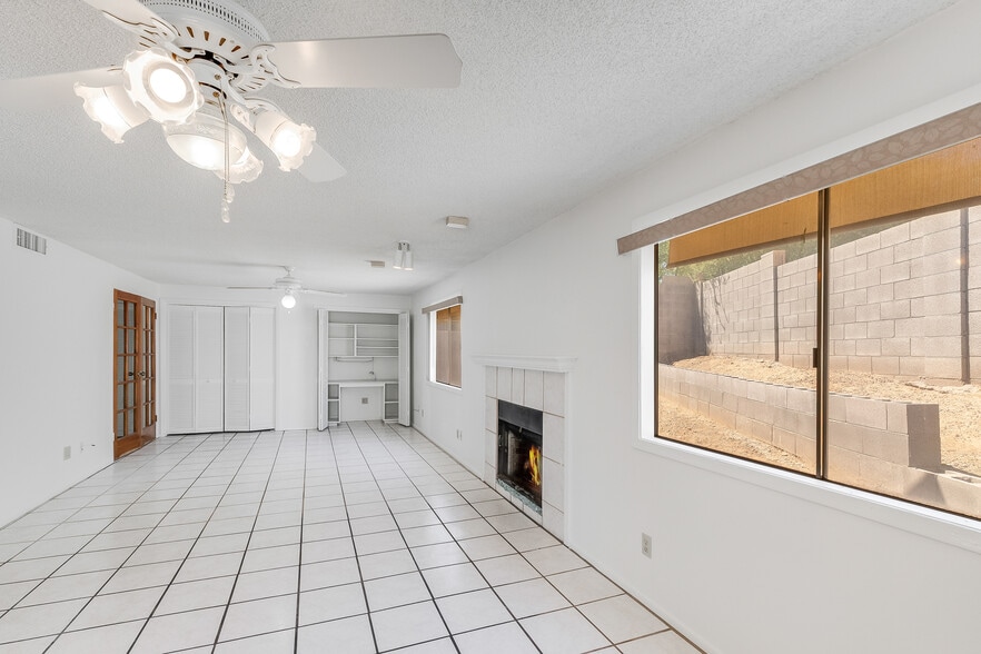 Building Photo - 16216 N 16th Pl