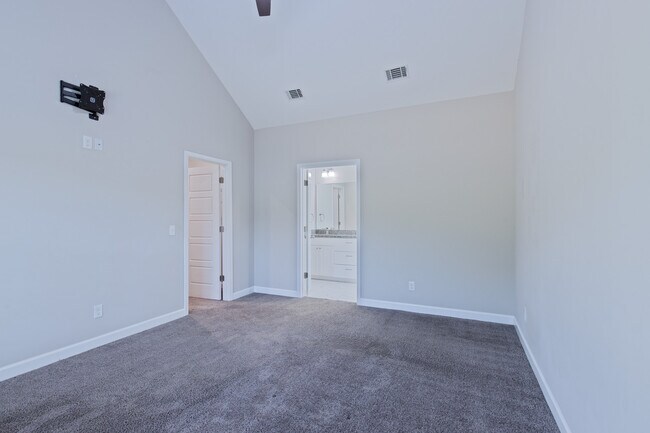 Building Photo - 3729 Old Macon Darien Rd