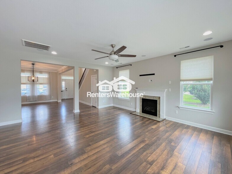Building Photo - 1421 Thrasher Lndg