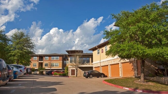 Building Photo - 6500 Champion Grandview Way