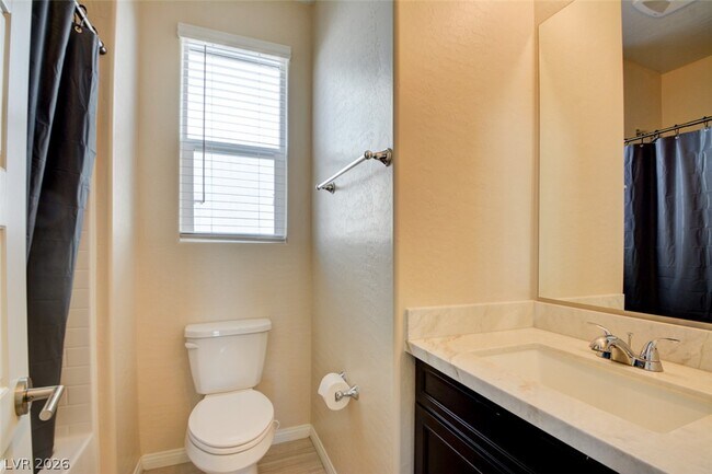 Building Photo - 141 Neverland Ave