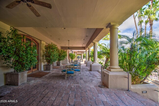 Building Photo - 2201 E Tahitian Way