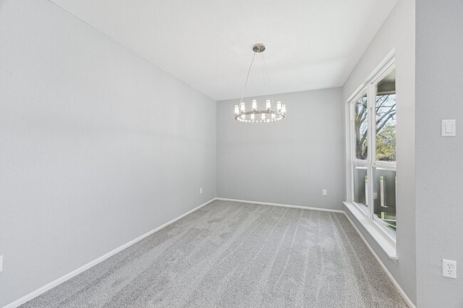 Building Photo - 5005 Georgi Ln