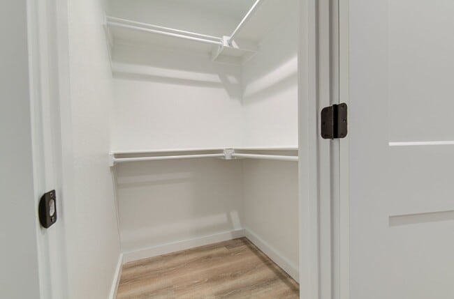 Building Photo - STUNNING Recently Remodeled in ZILKER 1bed...