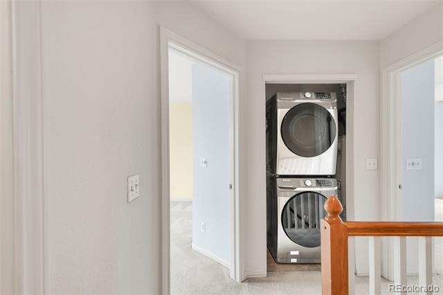 Building Photo - 9369 Longs Peak Dr