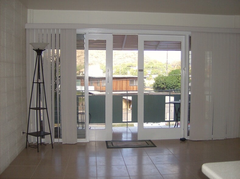 Building Photo - 85-933 Bayview St