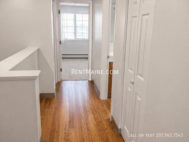 Building Photo - 307 Garland St