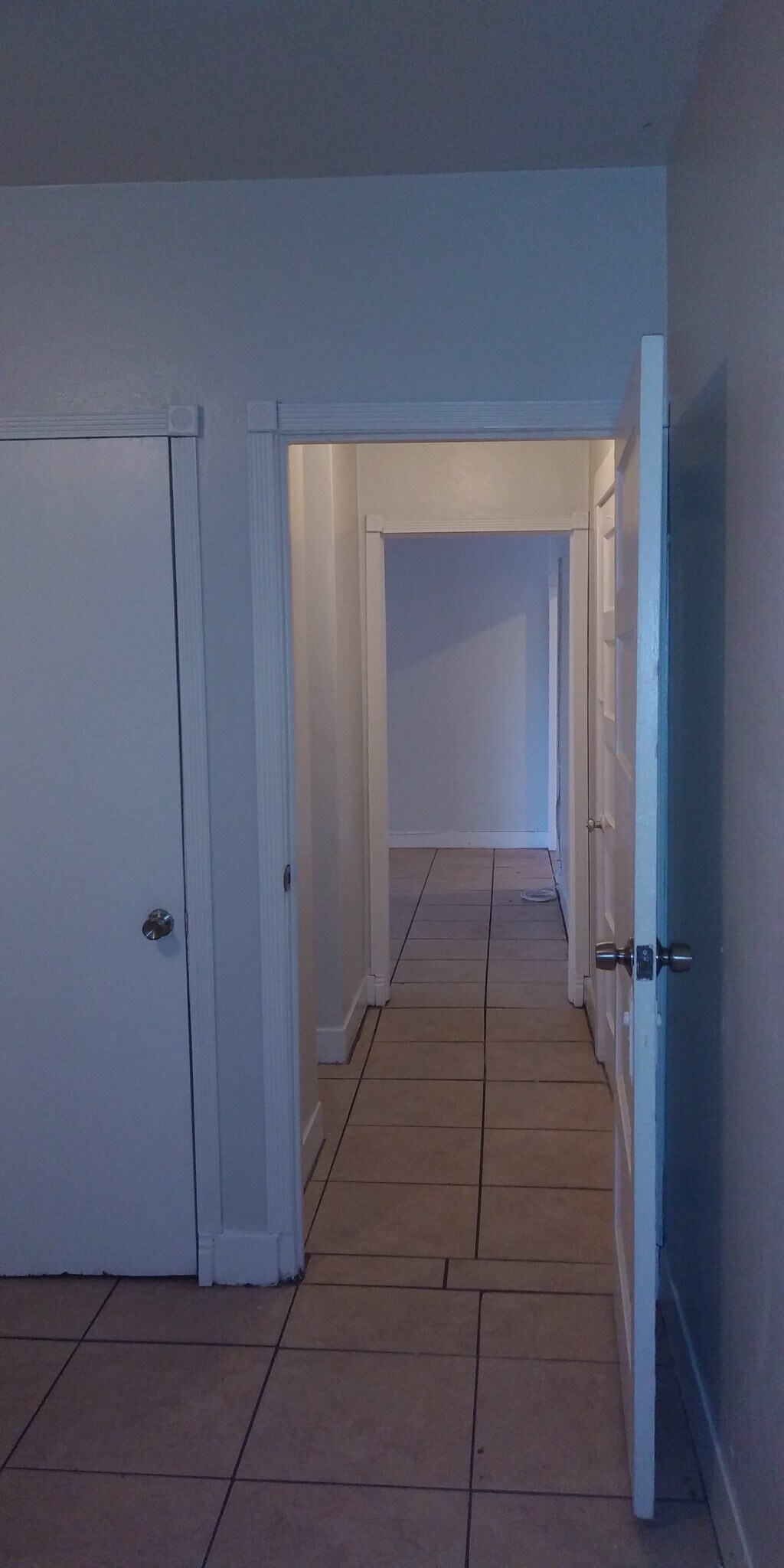 Building Photo - 2827 NW 10th Ave