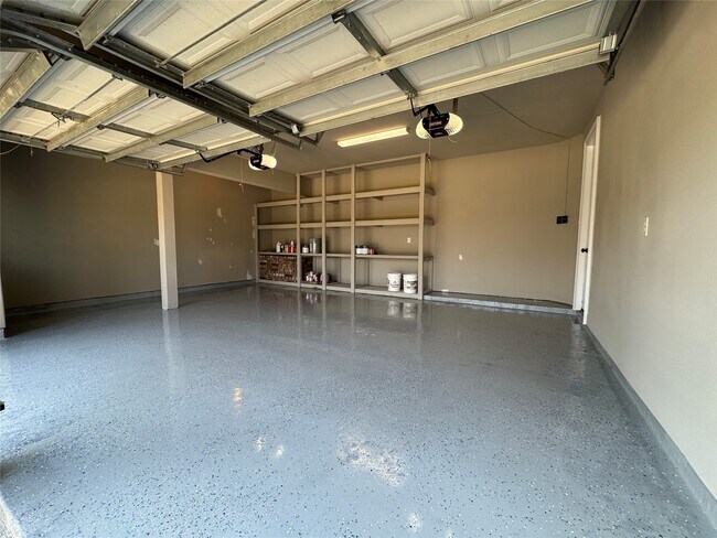 Building Photo - 30154 Southern Sky Dr