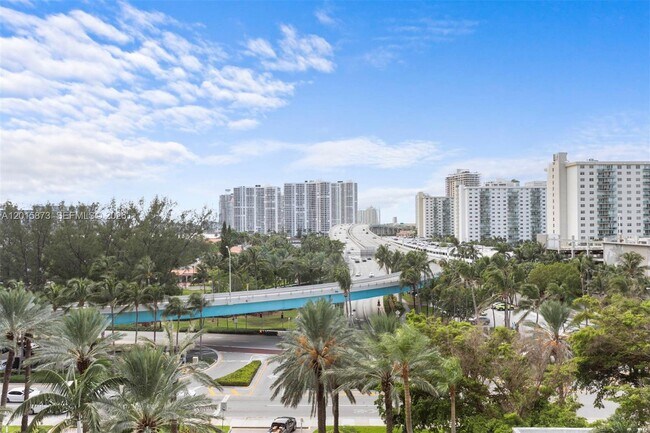 Building Photo - 19111 Collins Ave