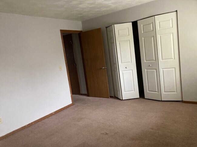 Building Photo - 130 Lauren Circle Apt C
