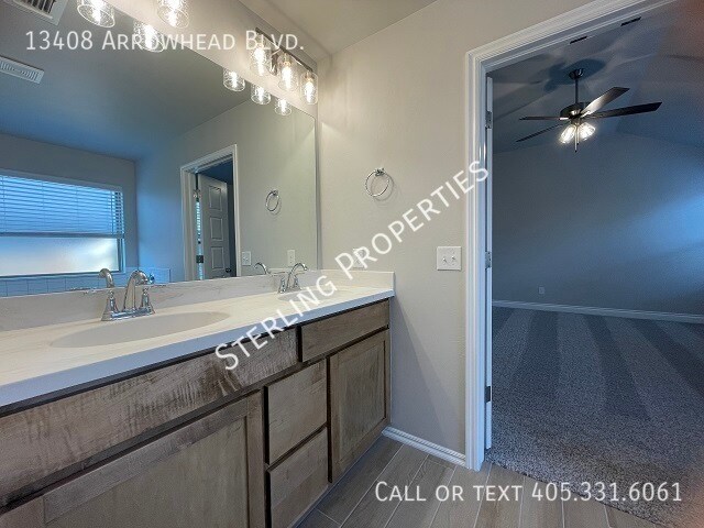 Building Photo - 13408 Arrowhead Blvd