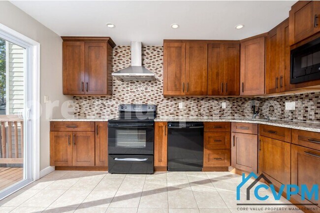 Building Photo - 1290 Holmespun Dr