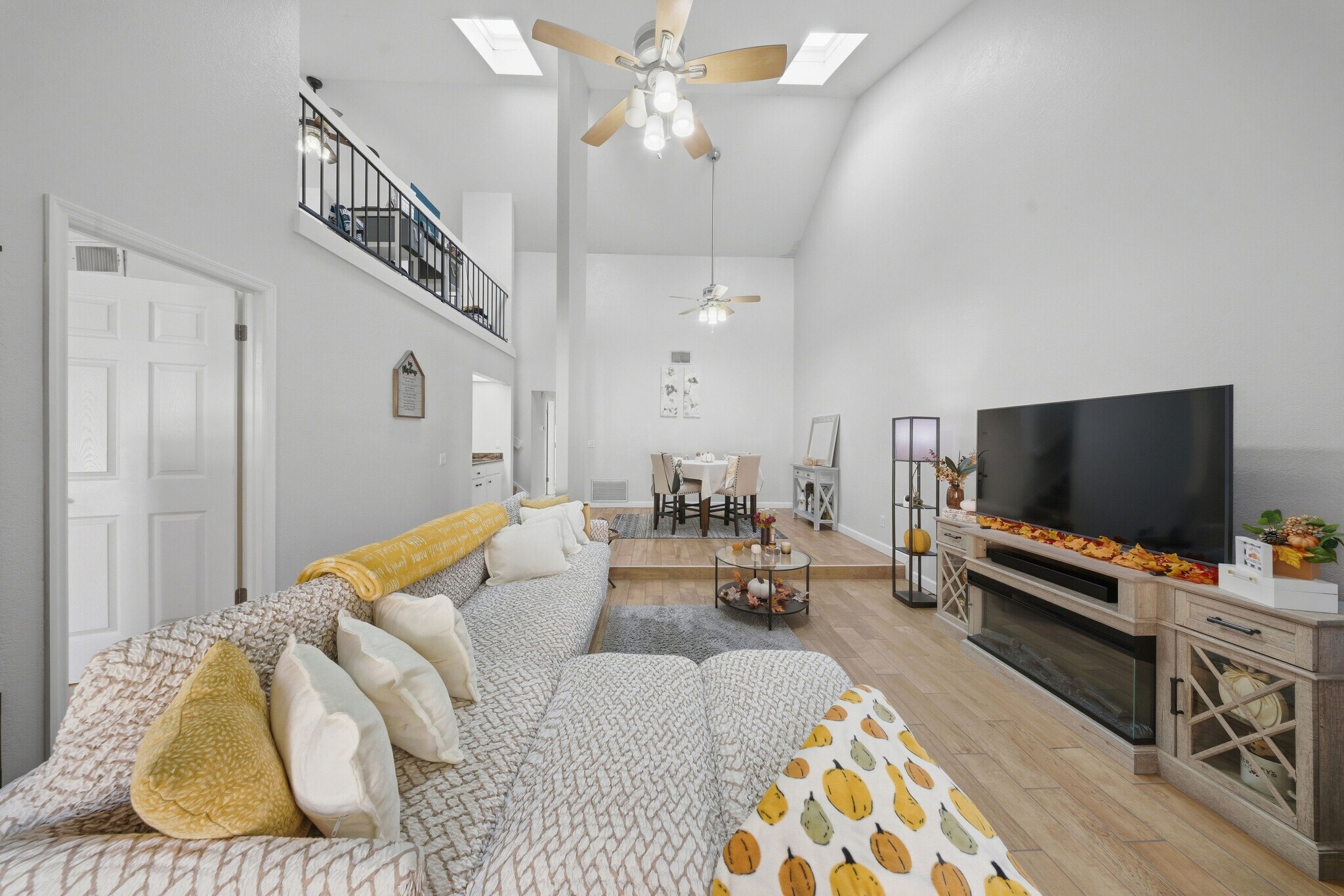 Building Photo - 2474 Tahoe Cir