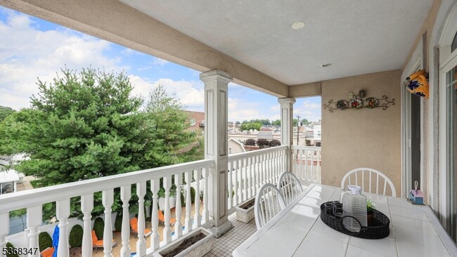 Building Photo - 249 Sanford Ave