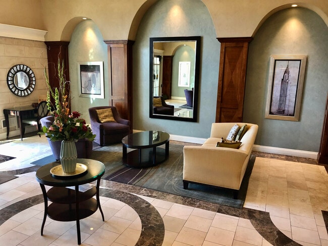 Entrance Lobby - 5 S 500 W