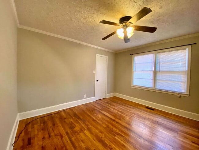 Building Photo - 3870 Hog Mountain Rd