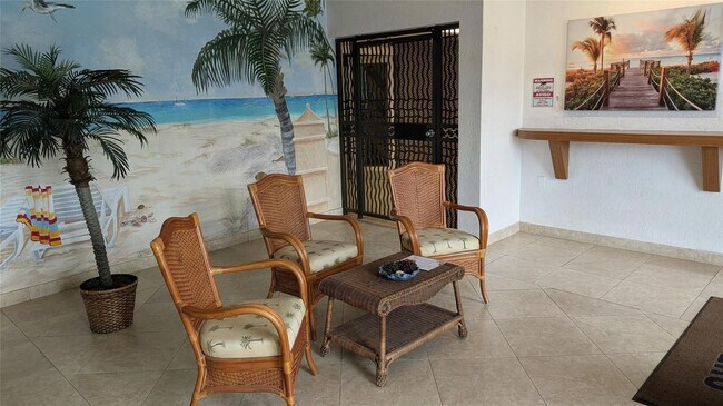 Building Photo - 1501 S Ocean Dr