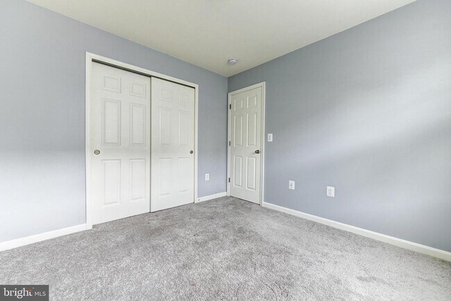 Building Photo - 44104 Turf Field Square