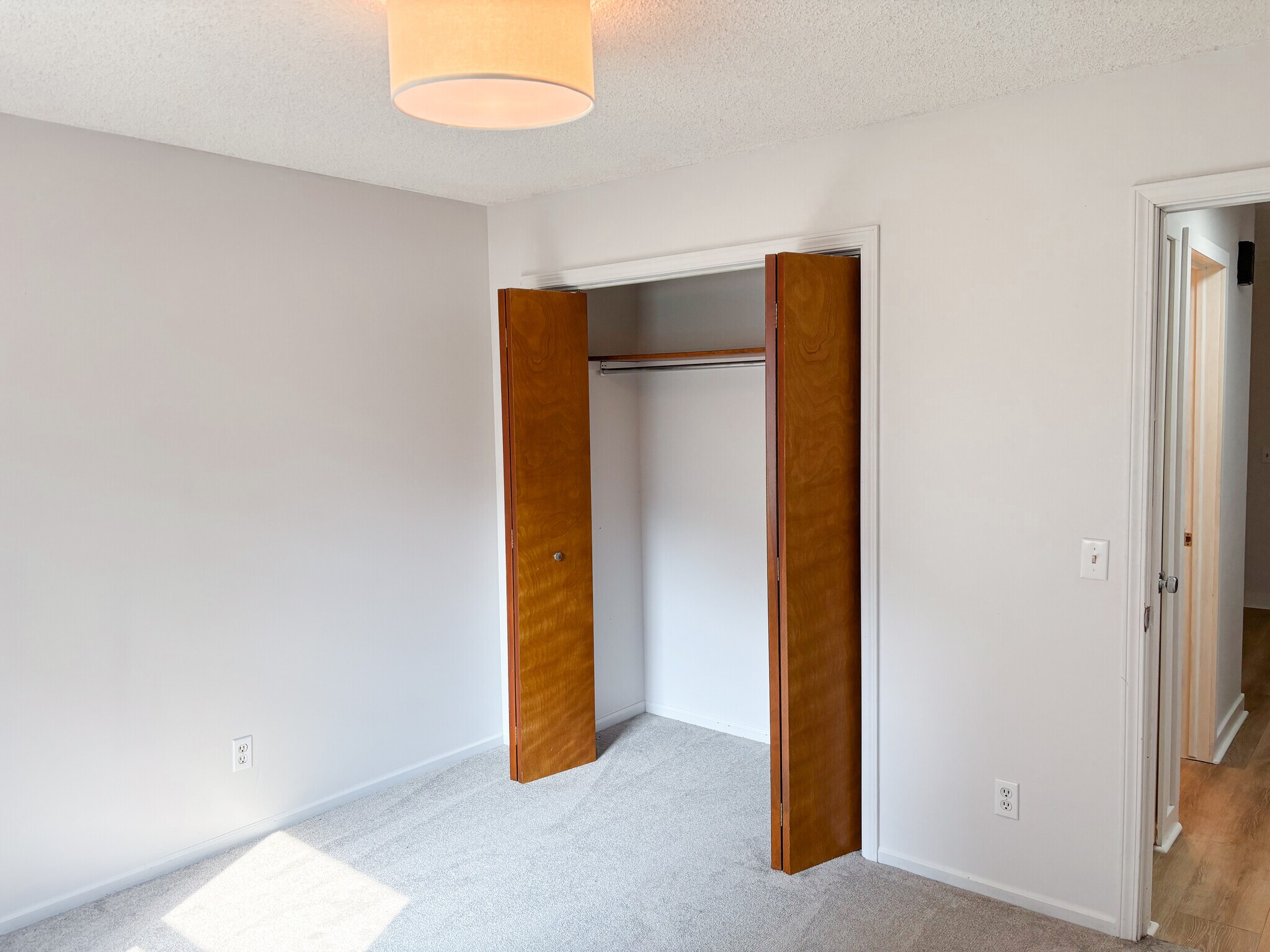 Building Photo - 7021 Bonaire Dr NE