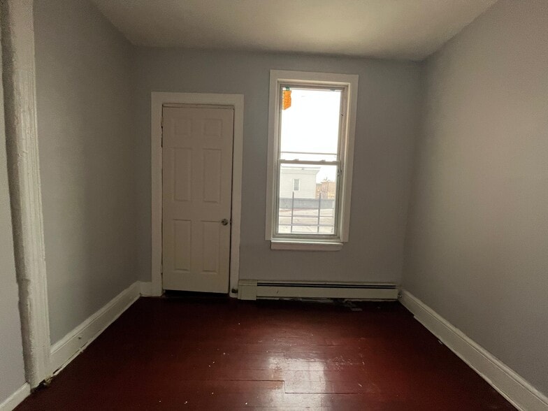 Building Photo - 475 Ocean Ave