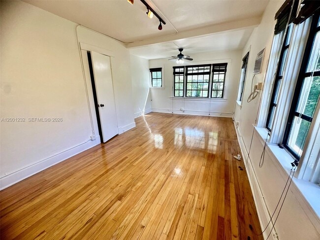 Building Photo - 3712 Anderson Rd