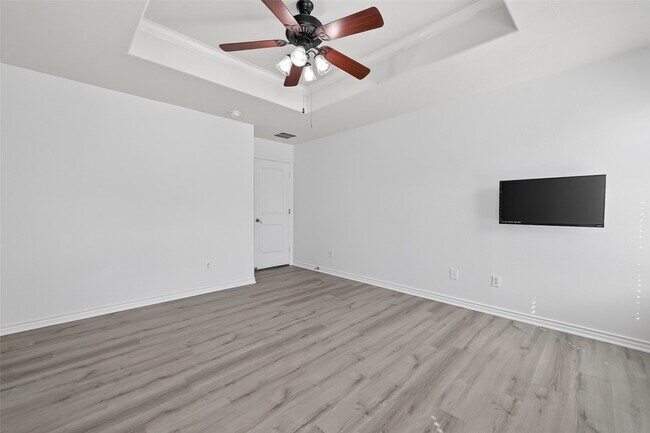 Building Photo - 9111 Grand Villa Ln