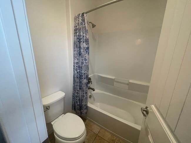 Building Photo - 3 Bedrooms in Paseo Del Norte of Roseville