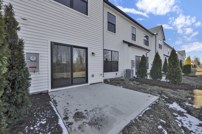 Building Photo - 5515 Fawnsbury Ct