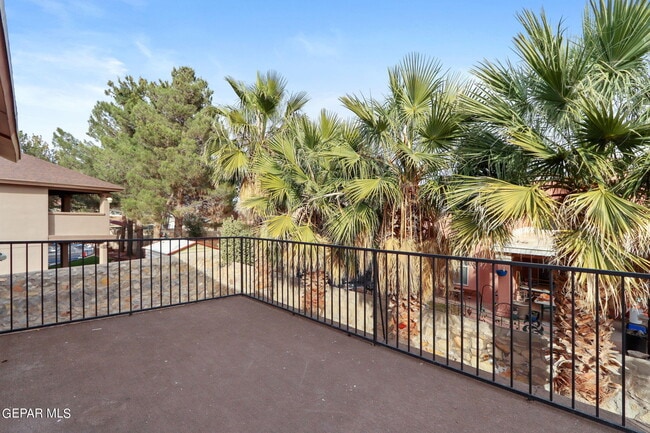 Building Photo - 636 Paseo Hermoso Dr