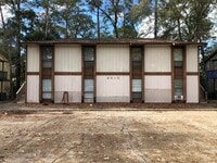 Building Photo - 2010 Bradford Ct