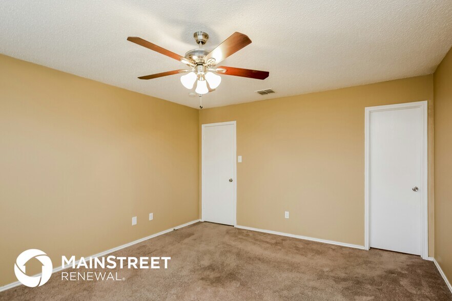 Building Photo - 3124 Crimson Clover Dr