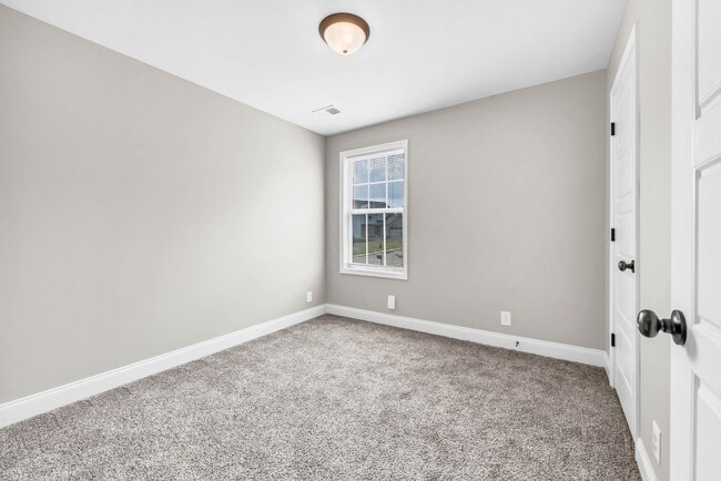 Building Photo - 843 Crestone Ln