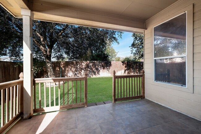 Building Photo - Charming Home with Covered Patio & Two Living Areas
