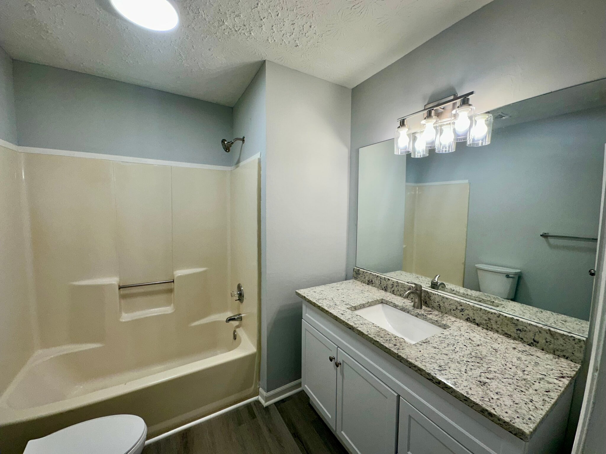 Building Photo - 1749 Hunting Creek Dr SE