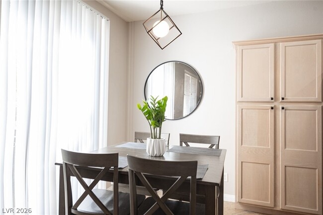 Building Photo - 641 Solitude Point Ave