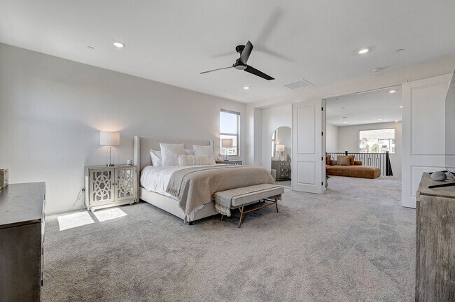 Building Photo - Stunning Fully Furnished 5-Bedroom Home in...