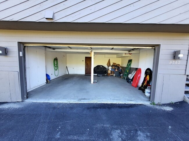Building Photo - 3712 Silverheels Dr
