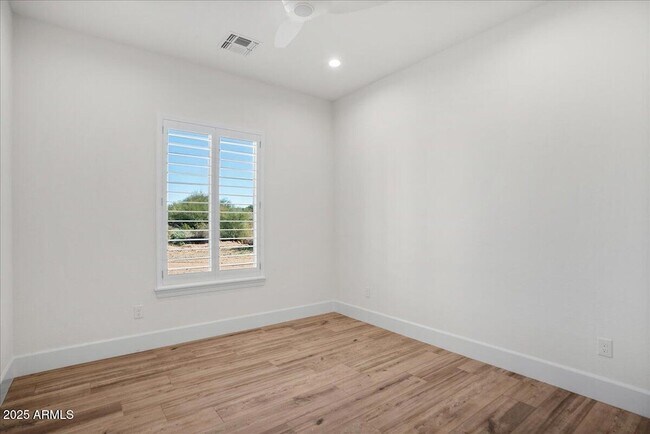 Building Photo - 3117 N 77th St