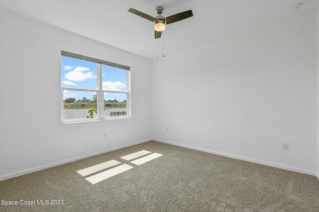 Building Photo - 285 Loymer Cir