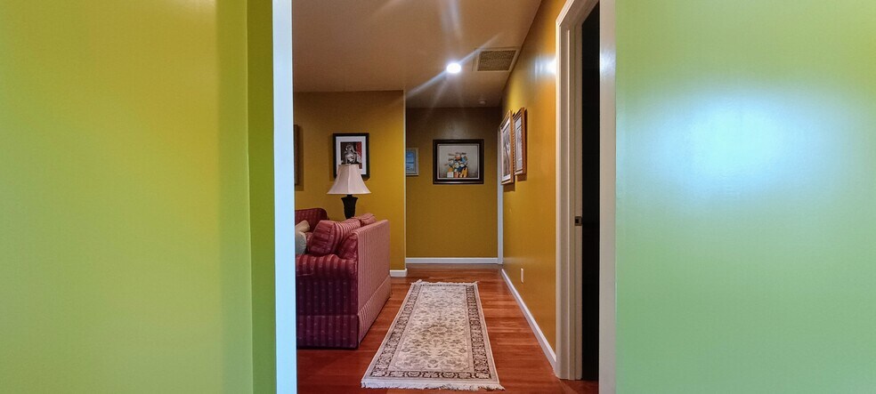 Building Photo - 21323 Conradi Ave