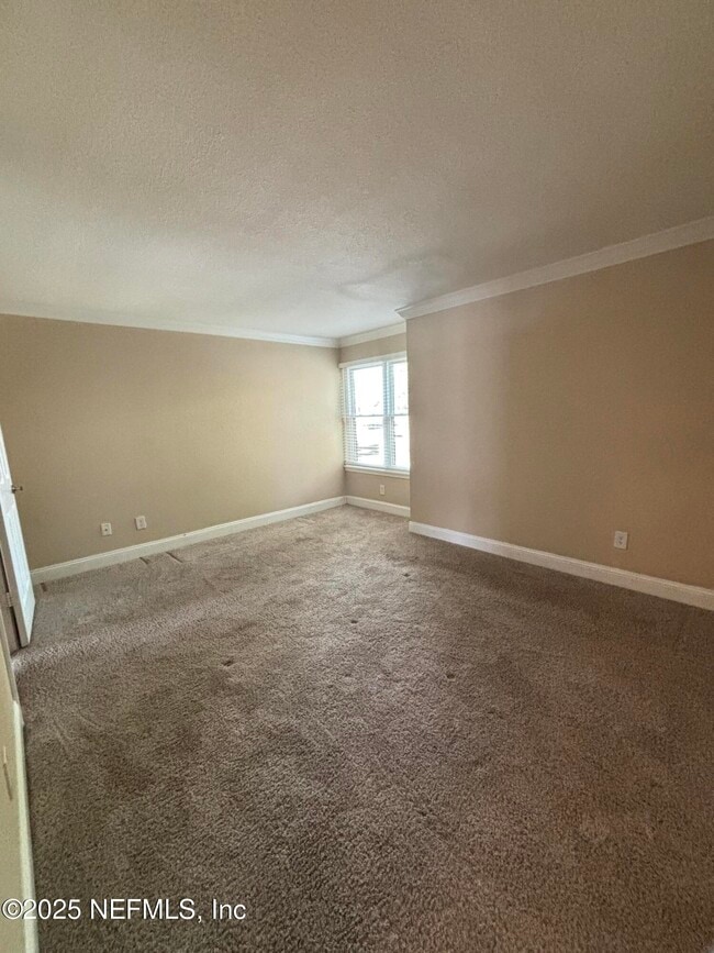 Building Photo - 836 Shoreline Cir