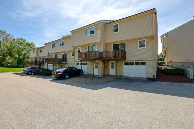 Building Photo - 38 Stonegate Ln