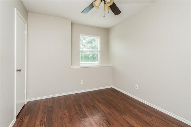 Building Photo - 930 Boxwood Dr
