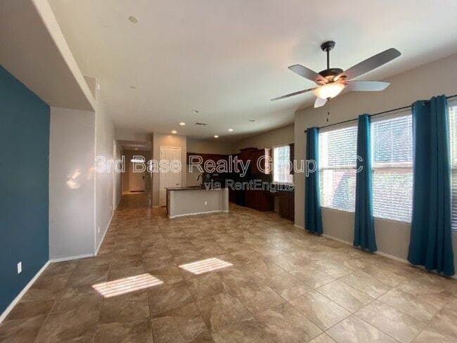 Building Photo - 4442 N Jackson Ct