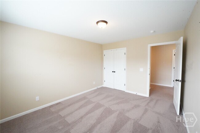Building Photo - 112 Bellevue Blvd