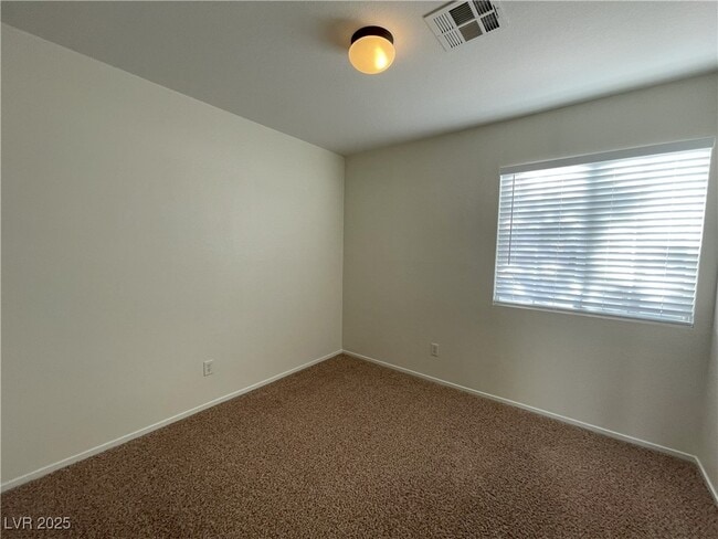 Building Photo - 6122 Cozy Creek St