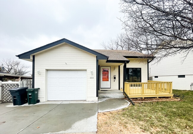 Primary Photo - 5214 S 82nd St