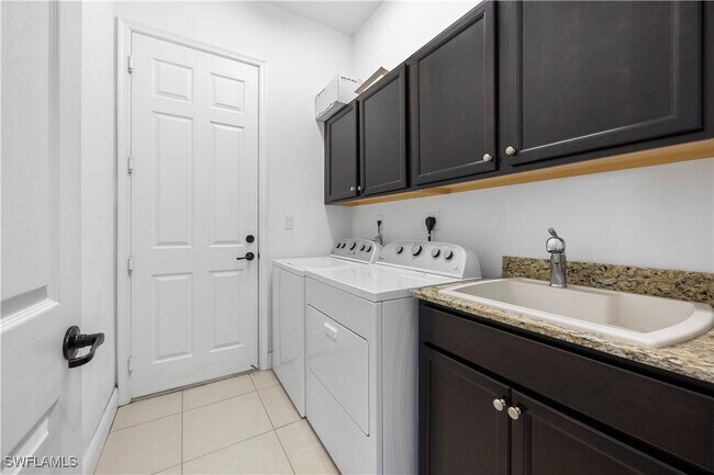 Building Photo - 5087 Salerno St