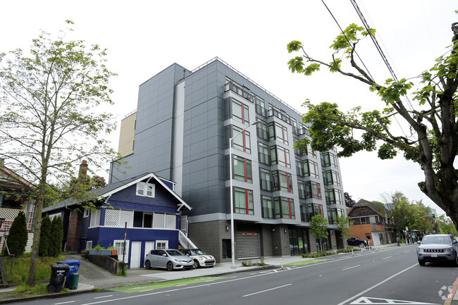 Building Photo - Prexy Apartments